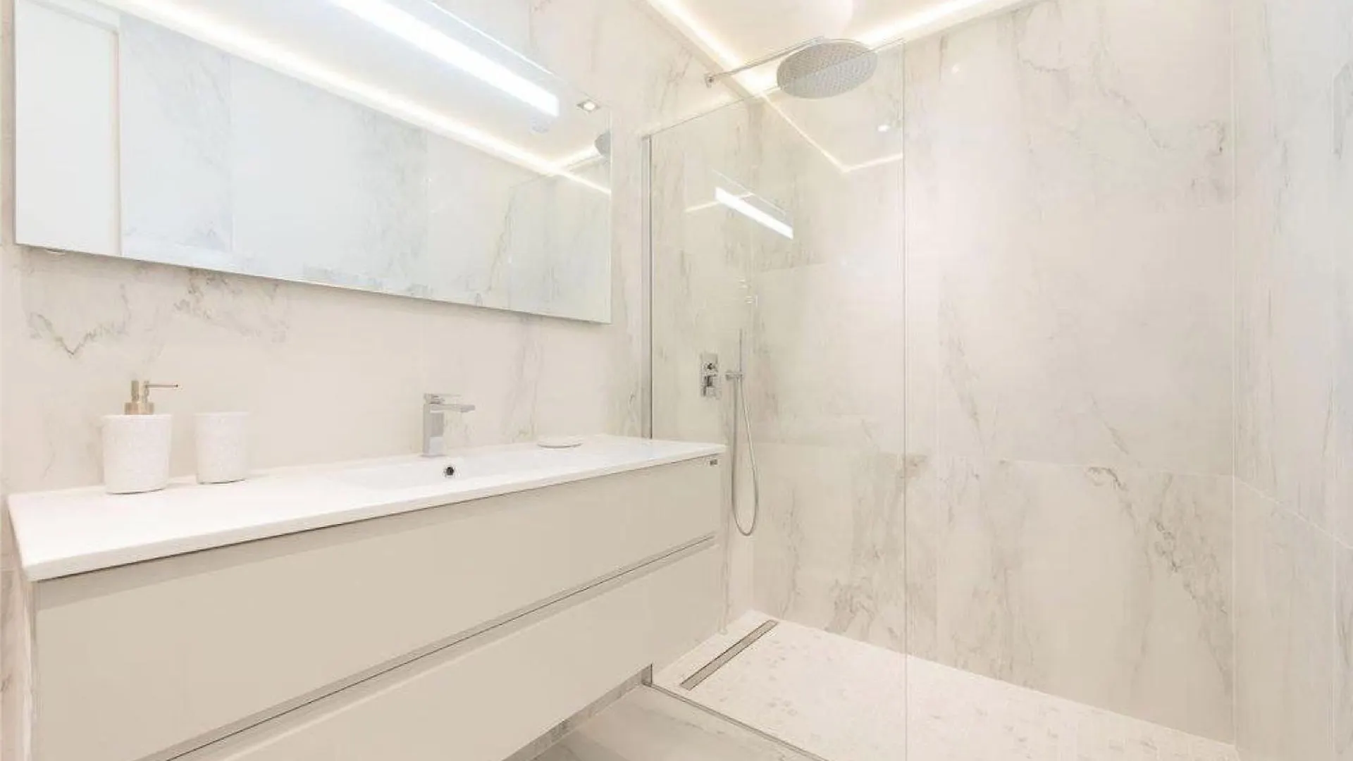 Center Le Marais By Studio Prestige * Paris